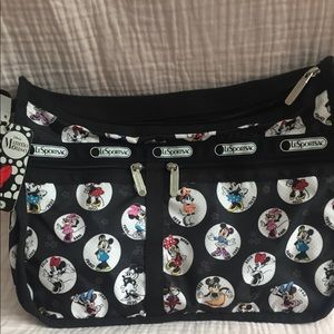 Lesportsac Deluxe Everyday Minnie Mouse LTD Ed